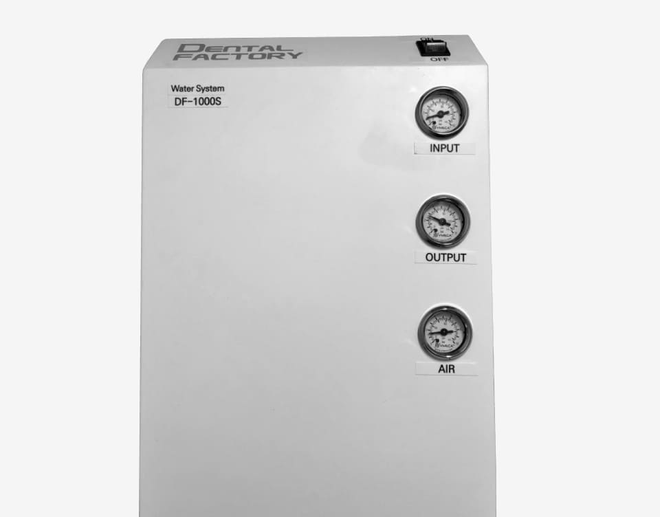 ザ・スクエア歯科 | 滅菌・消毒システム 水質管理専用システム完備