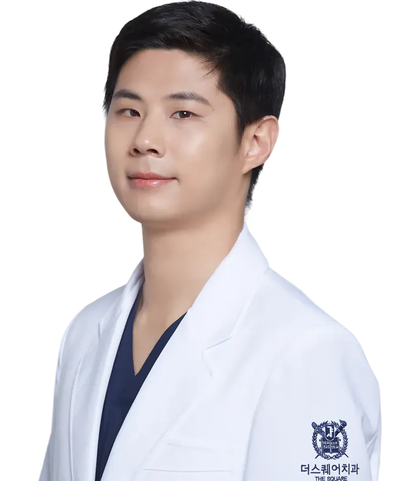 더스퀘어치과 대표원장 | 홍준기